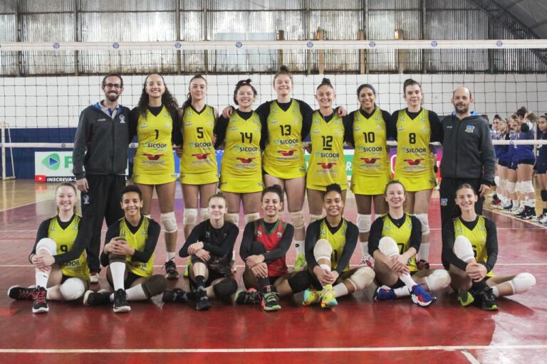 Martin Luther inicia luta pelo 9º título do Paranaense de Voleibol Feminino Sub-19