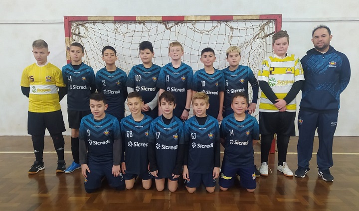 Copa Karl Schmidt começa com vitórias do Colégio Cristo Rei