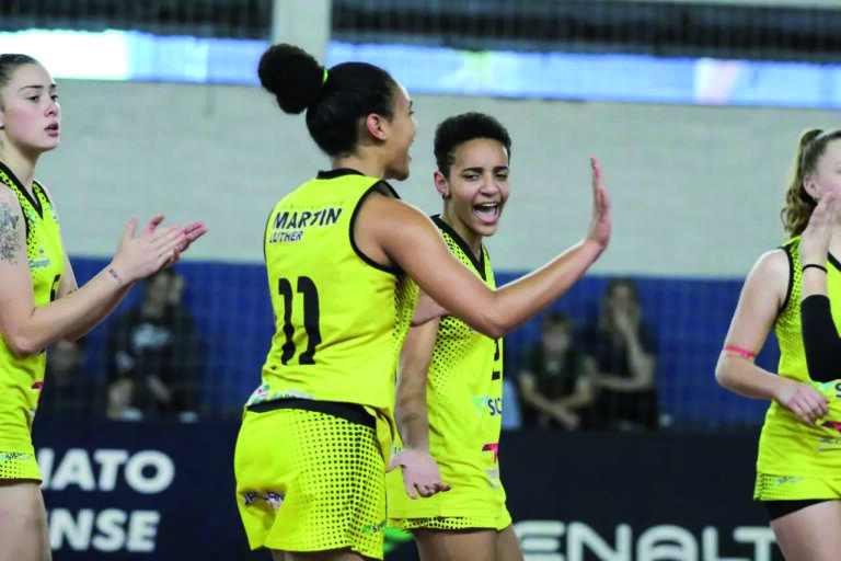 Martin Luther fecha 1ª etapa na liderança do Paranaense Sub-19 de Voleibol
