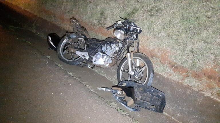 Mulher morre em grave acidente entre carro e moto