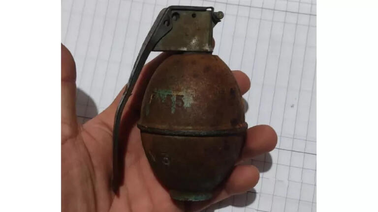 Granada de fabricação americana é encontrada em cidade do Paraná