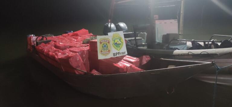 Embarcação carregada com cigarros contrabandeados é apreendida em Santa Helena