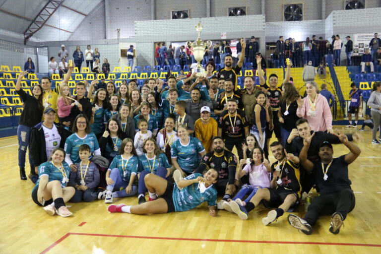 Associação de Bairros é tricampeã geral do 18º Jogos Abertos de Maripá