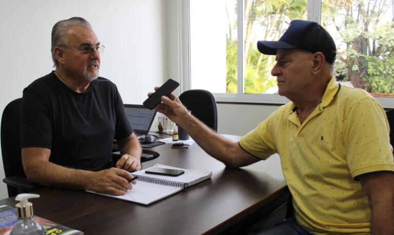 Rádio Tropical FM veicula sábado entrevista com fundador de O Presente