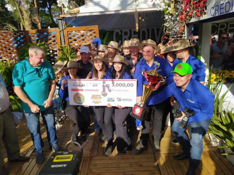 Feios S/A e Velho Casarão/Credivel são os campeões do Concurso do Boi no Rolete; confira fotos