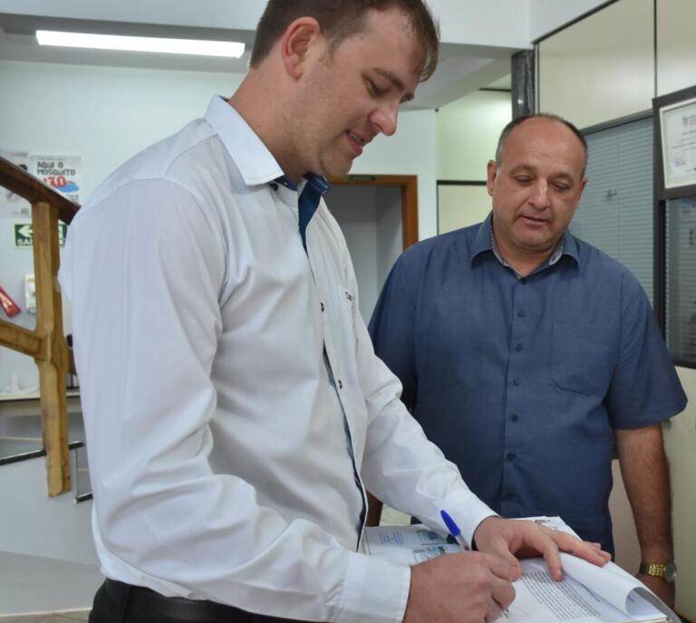 Tiago Hansel assume como prefeito em exercício de Quatro Pontes por 20 dias