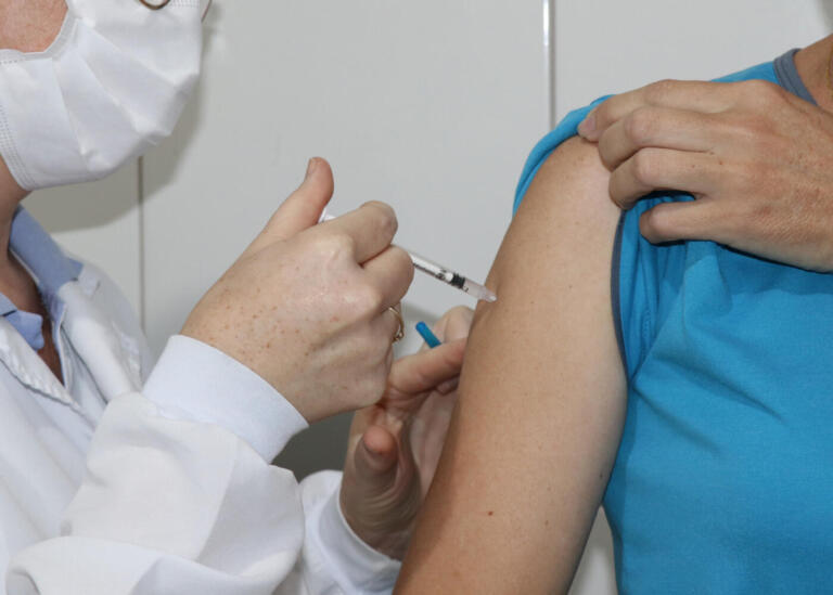 Pato Bragado inicia campanha nacional Vacina Mais