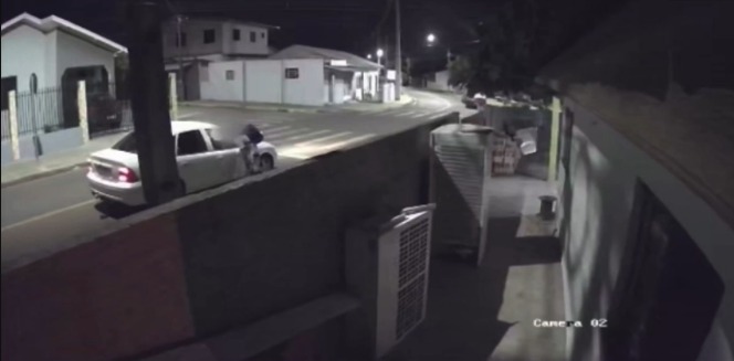 Câmera flagra momento em que adolescente é morto por policial em Toledo