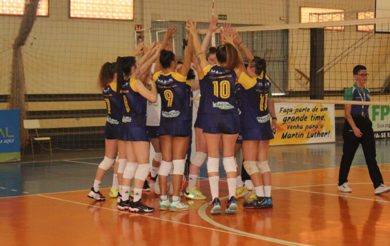 Vôlei Marechal domina o São José e vence a primeira no Paranaense Adulto