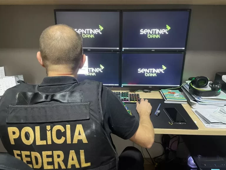 PF investiga suspeitos de arrecadarem R$ 200 milhões em golpe do falso investimento na bolsa