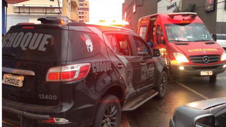 Empresário é baleado durante assalto à loja de celulares em Cascavel