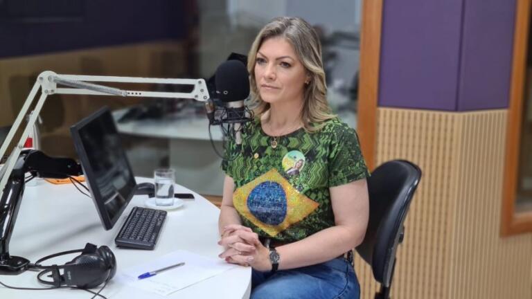 “Paulo Martins é o candidato do Ratinho colocado no PL, essa é a verdade”, afirma Aline Sleutjes