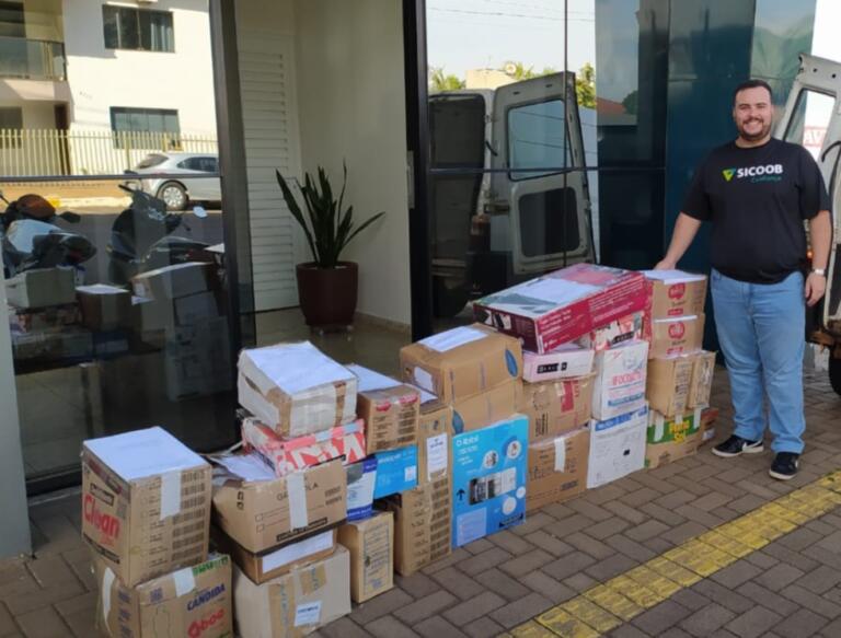 Projeto do Sicoob Confiança recolhe meia tonelada em pilhas e baterias usadas