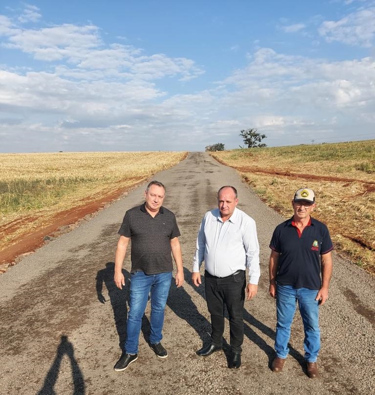 Quatro Pontes investe R$ 1,7 milhão em novos trechos de asfalto