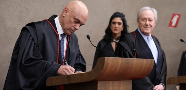 Alexandre de Moraes assume presidência do TSE