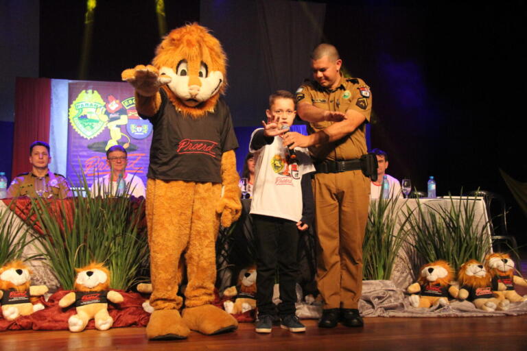 Proerd forma 123 alunos em Nova Santa Rosa; veja fotos