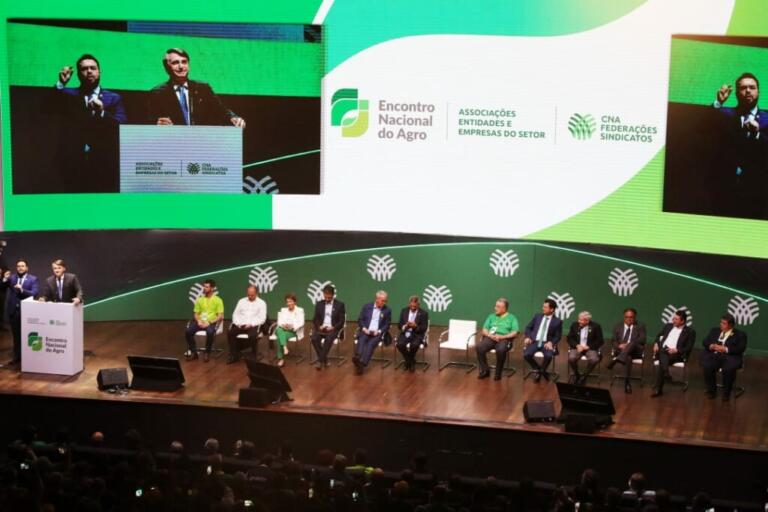 Em Brasília, caravana do Paraná participa de evento com Bolsonaro