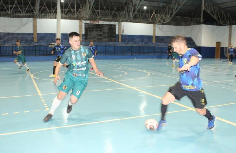 G7 Barber Club/Tintas Rondon e Casa das Joias goleiam pelo Municipal de Futsal