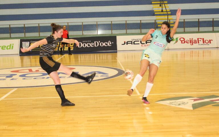 Jaclani, Oeste e Futsal Desafios vencem na rodada do Municipal de Futsal