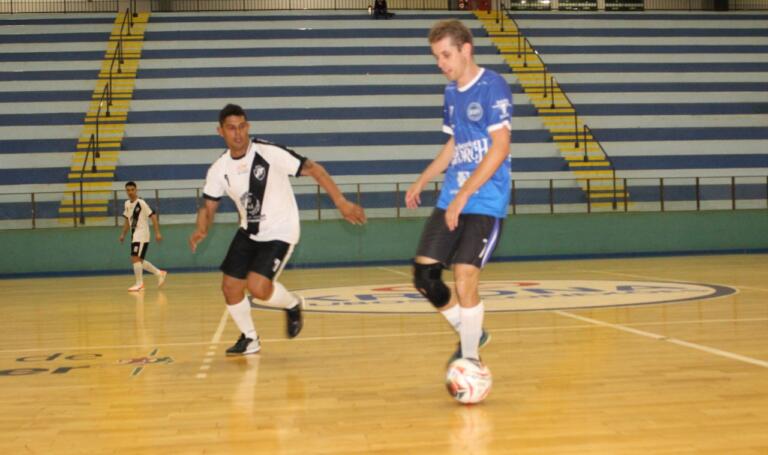 Oeste se garante no mata-mata do Municipal; Grupo D define classificados