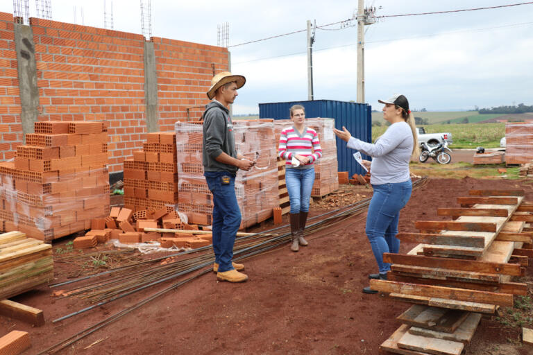 Pato Bragado disponibiliza caçambas estacionárias para resíduos de construções 