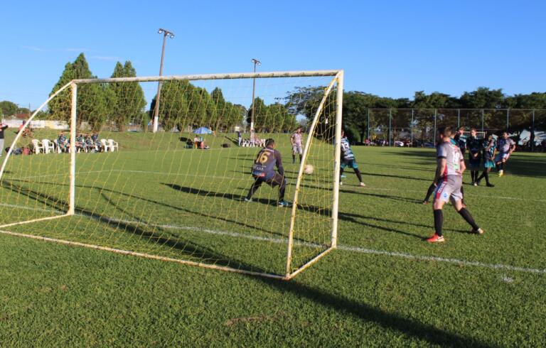 Oito equipes estreiam neste sábado no 1º Campeonato Aberto AABB/Disk Chopp Verde de Futebol Sete