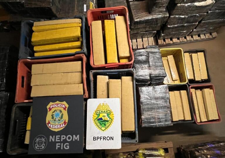 Três adultos, dois menores de idade e 583 quilos de maconha são apreendidos em Foz do Iguaçu