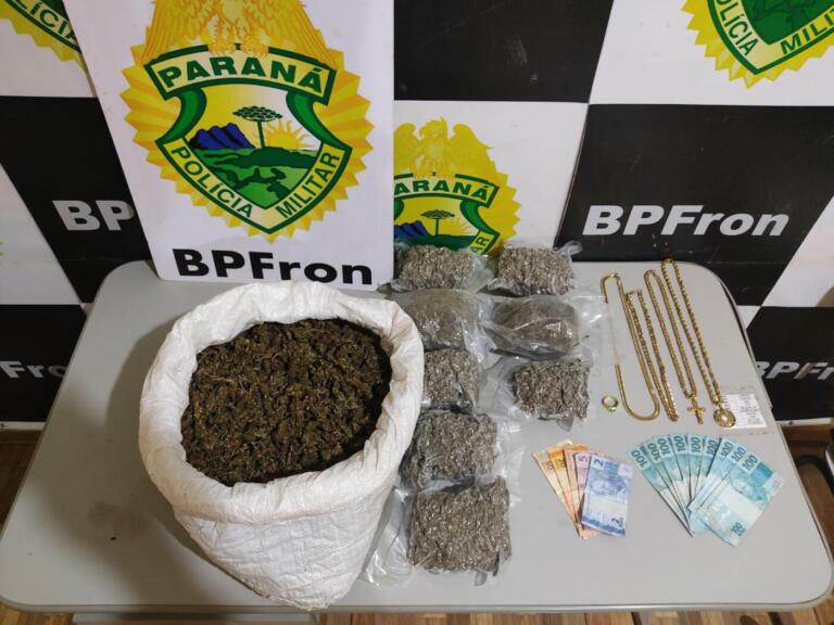 Homem que transportava maconha em ônibus é encaminhado à Delegacia de Guaíra