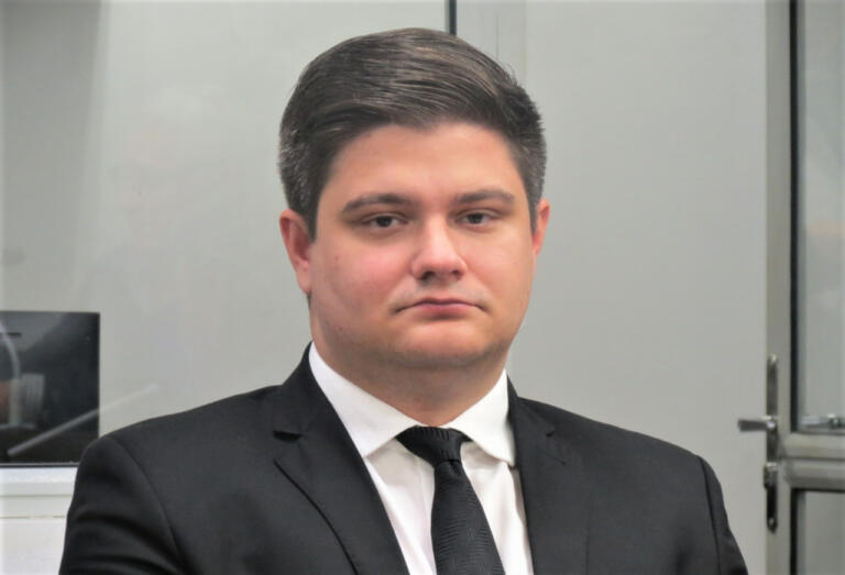 Arion Nasihgil propõe criação de serviço municipal de assistência jurídica a pessoas carentes