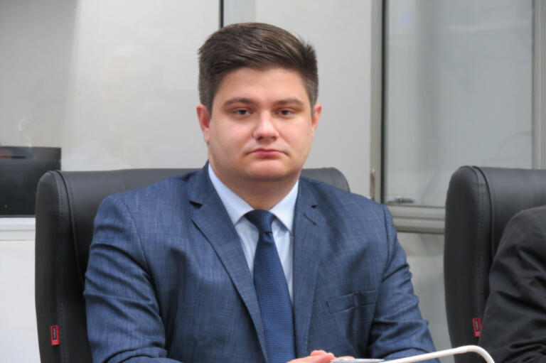 Arion Nasihgil fiscaliza repasse de incentivos financeiros aos agentes de saúde e endemias