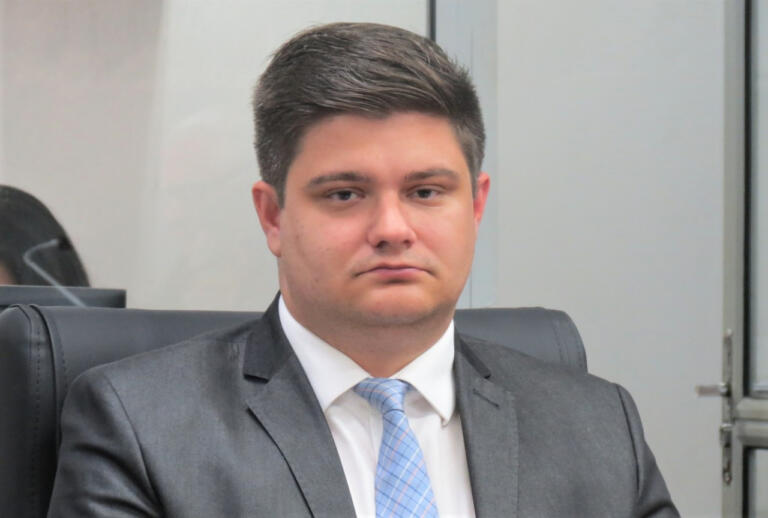 Arion solicita instalação de semáforo no acesso da Avenida Rio Grande do Sul ao Anel Viário