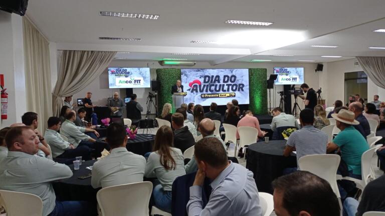 Dia do Avicultor O Presente Rural/Lar debate desafios e oportunidades do setor nesta quinta-feira