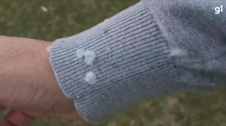 Cidades do Rio Grande do Sul têm queda de chuva congelada; entenda diferença para a neve