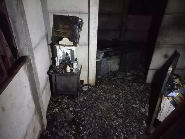 Imagem de Nossa Senhora Aparecida resiste a incêndio que destruiu casa no Paraná