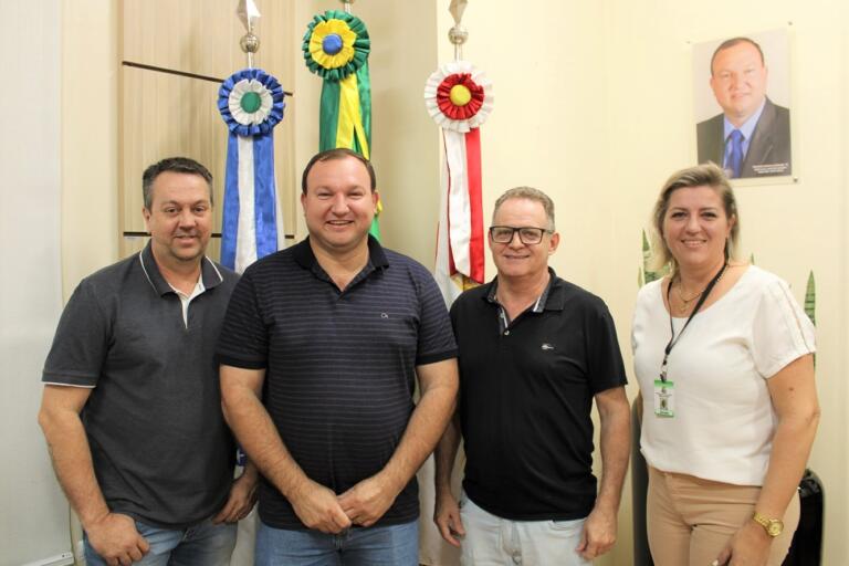 Prefeito de Mercedes promove mudanças no secretariado