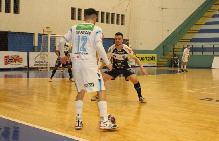 Virada marcante sobre o Pato faz Marechal subir na Série Ouro