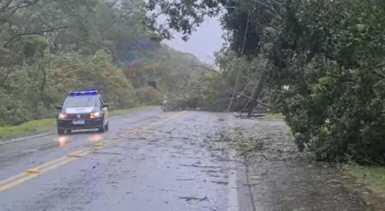 Prefeitura de Matinhos, no Litoral do Paraná, decreta situação de emergência após tempestade