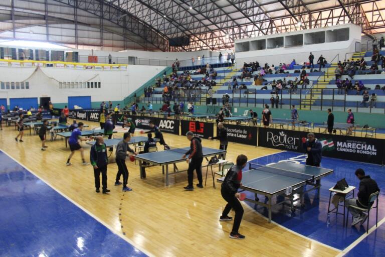 Etapa do Paranaense de Tênis de Mesa é elogiada por delegações visitantes