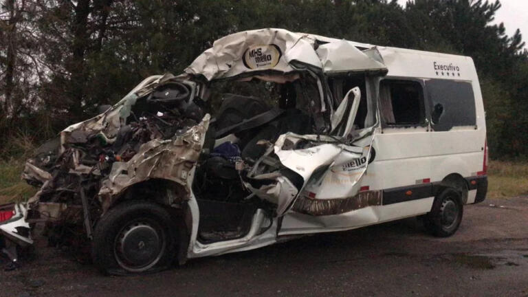 Gravíssimo acidente na BR-376 deixa sete mortos no Paraná