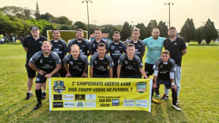 On Notebooks & Smartphones se garante nas quartas do Campeonato Aberto AABB de Futebol Sete