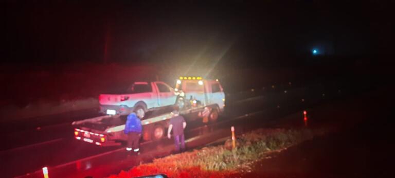 Veículo bate contra rocha às margens da rodovia entre Marechal Rondon e Iguiporã