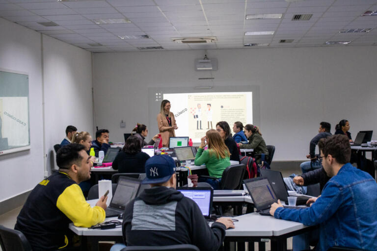 Emprego, moradia e bolsa de estudos são benefícios do Vestibular 2023 do Biopark Educação