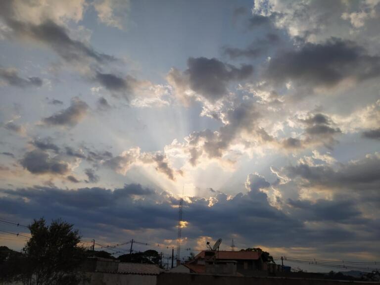 Semana começa com sol, mas chuvas voltam a partir de quinta-feira