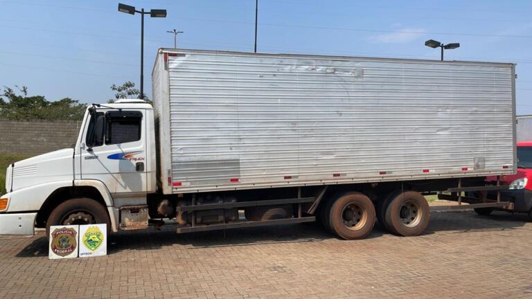 Caminhão carregado com cigarros contrabandeados é apreendido durante ação integrada em Nova Santa Rosa