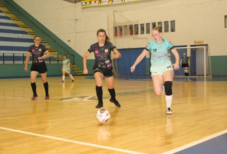 Finalistas do Municipal de Futsal Feminino serão conhecidas nesta quarta-feira na Vila Gaúcha