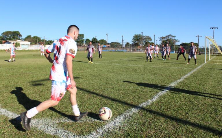 Grupos I e II definem classificados para quartas-de-final do Campeonato AABB de Futebol Sete