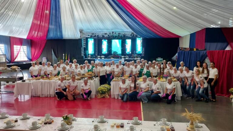 CMEI Cantinho Feliz tem lucro de R$ 18 mil com Café Colonial