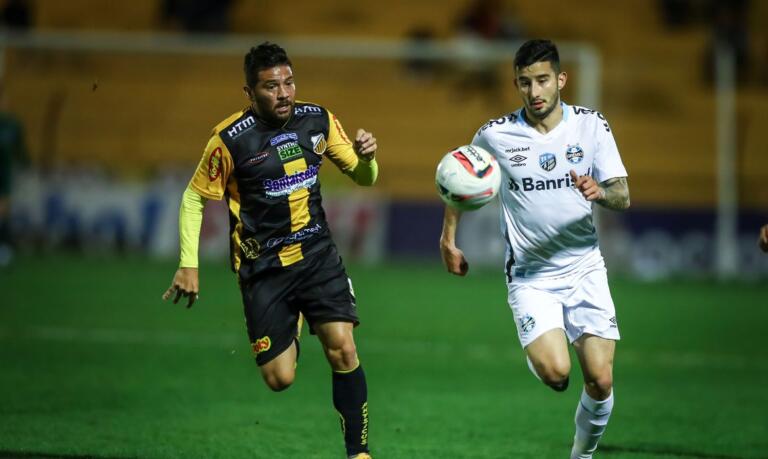 Grêmio sofre primeira derrota após retorno de Renato Gaúcho