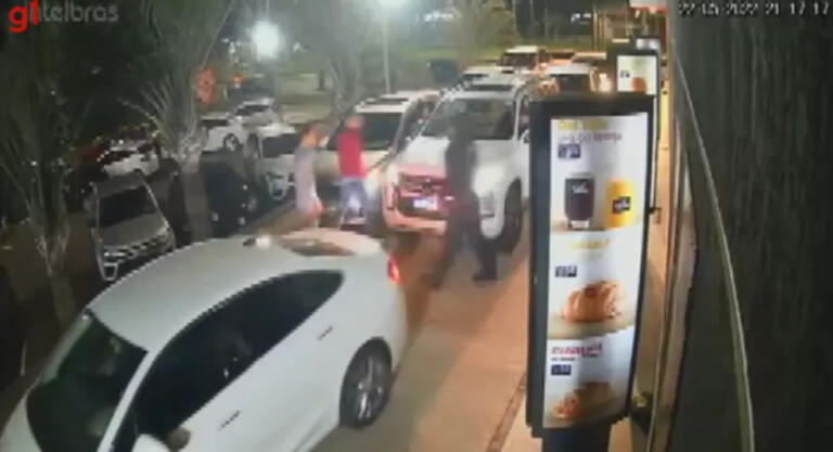 Homem acusado de matar jovem em drive-thru de lanchonete vai a júri popular, define Justiça