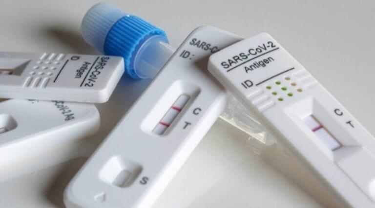 Positividade de testes de Covid-19 sobe de 4% para 13%, informa UFRJ